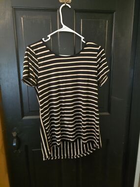 Cable & Gauge Black and Cream Striped Short Sleeve Tee